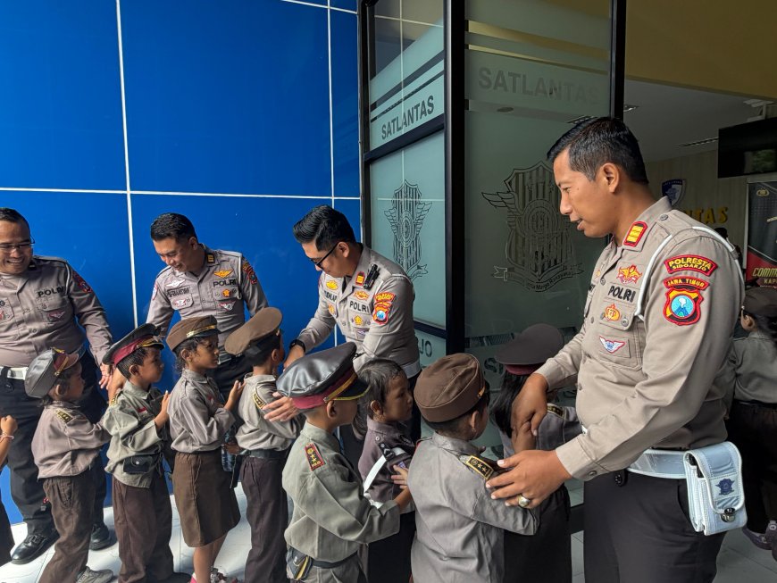 Polisi Sahabat Anak, Anak-anak Belajar Tertib Berlalu Lintas